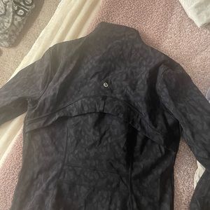 Gently used Lululemon define jacket. Pretty cheetah print and very flattering
